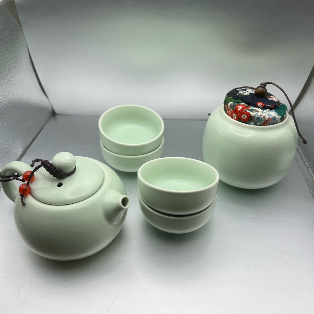 Elegant Japanese Traveling Mint Green Tea Set
